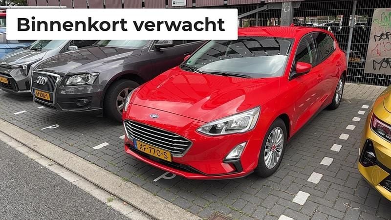 Rood Gebruikt 2019 Ford Focus Business Edition Hatchback | € 12.945 (Super prijs) - Afbeelding 1/4