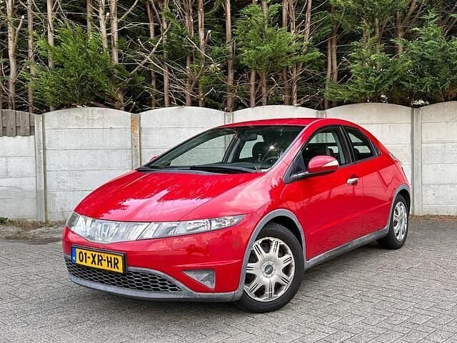 Rood Gebruikt 2007 Honda Civic Comfort Hatchback | € 2.490 (Goede deal) - Afbeelding 1/4