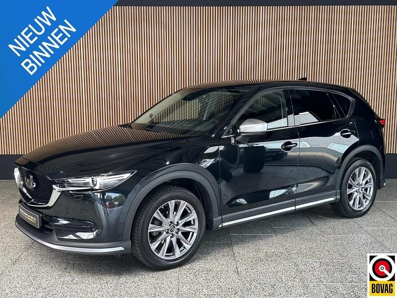 Zwart Gebruikt 2020 Mazda CX-5 Signature SUV | € 31.850 (Eerlijke prijs) - Afbeelding 1/4