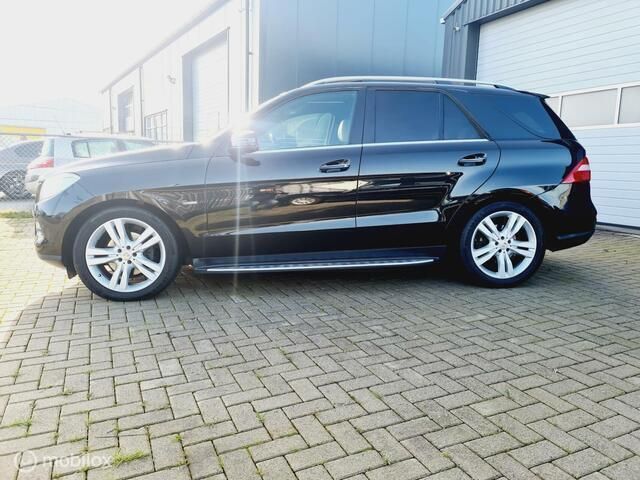 Occasion Mercedes 350 257 PK (189 kW) 2012 Zwart SUV