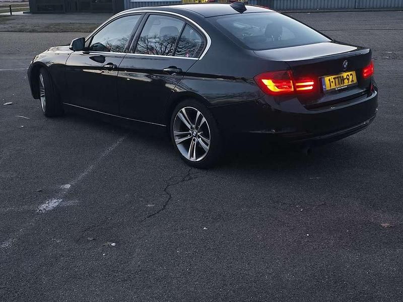 Occasion BMW 320 170 PK (125 kW) 2014 Zwart Sedan