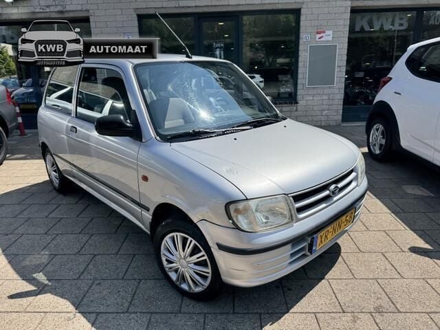 Grijs Gebruikt 1999 Daihatsu Cuore Hatchback | € 2.150 (Eerlijke prijs) - Afbeelding 1/4