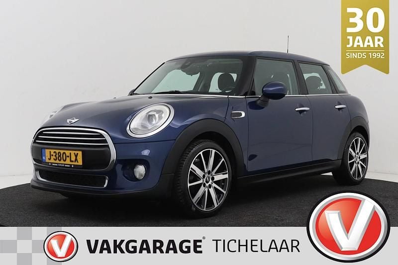 Blauw Occasion 2021 Mini Cooper Hatchback | € 9.399 (Super prijs) - Afbeelding 1/3