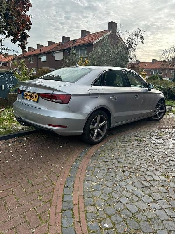 Gebruikt 2015 Audi A3 Sedan | € 7.699 (Goede deal) - Afbeelding 1/4