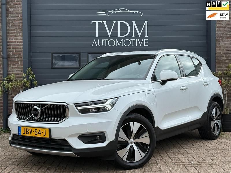 Wit Occasion 2021 Volvo XC40 Inscription SUV | € 21.495 (Super prijs) - Afbeelding 1/4