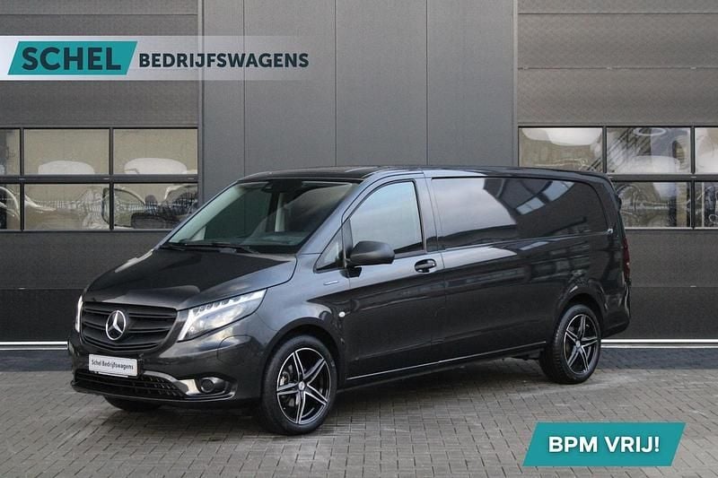 Grijs (metallic) Gebruikt 2022 Mercedes e-Vito MPV | € 29.950 - Afbeelding 1/4