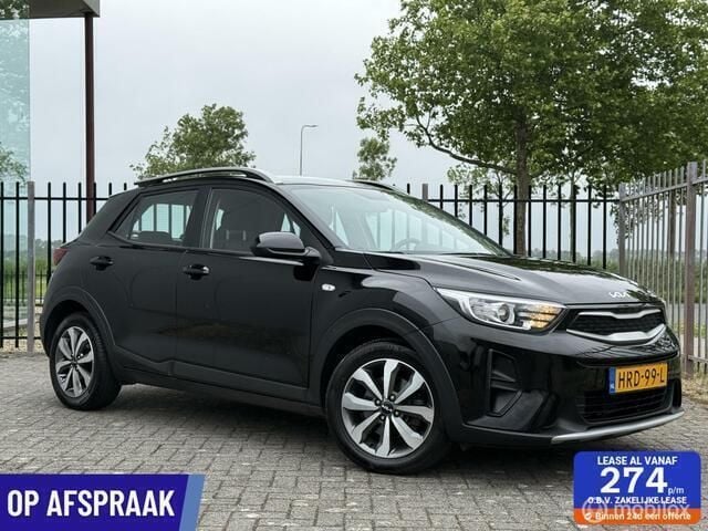 Zwart Gebruikt 2022 Kia Stonic SUV | € 16.950 (Super prijs) - Afbeelding 1/4