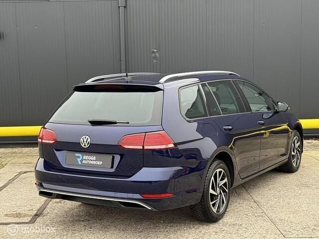 Occasion VW Golf VII Highline 110 PK (80 kW) 2018 Blauw Stationwagen