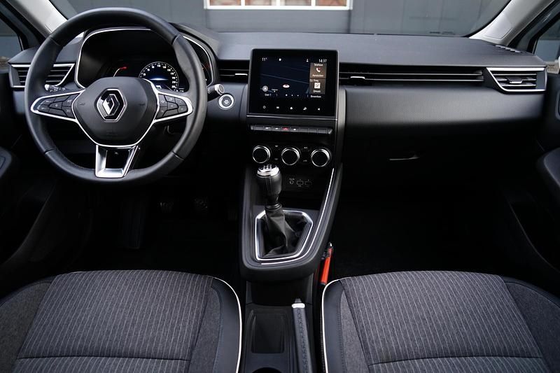 Occasion Renault Clio V Intens 101 PK (74 kW) 2020 Wit Hatchback