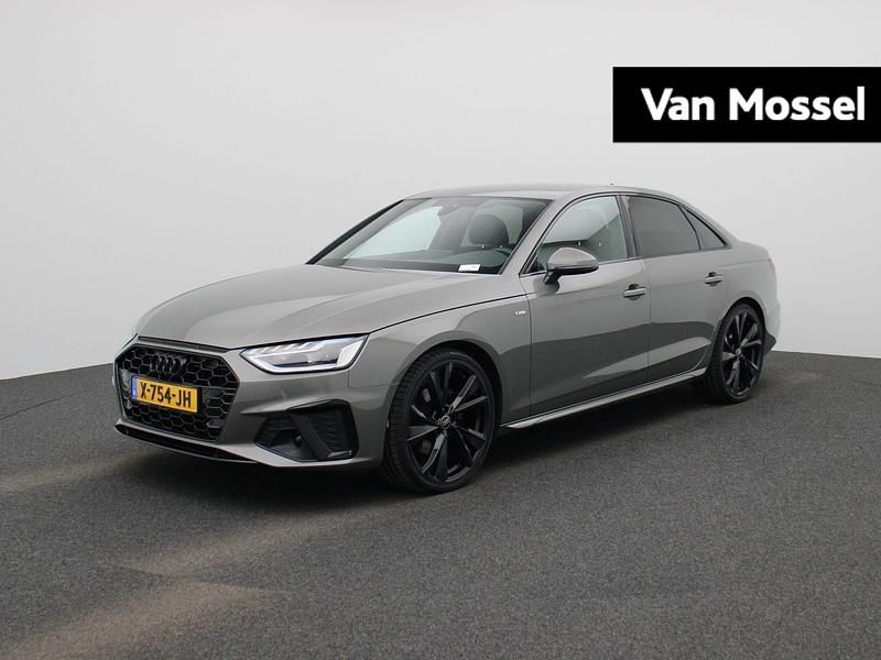 Grijs Occasion 2023 Audi A4 Competition Sedan | € 36.900 (Iets duurder) - Afbeelding 1/4