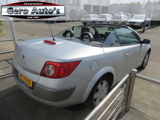 Occasion Renault Mégane Cabriolet Luxe 113 PK (83 kW) 2005 Grijs Cabriolet