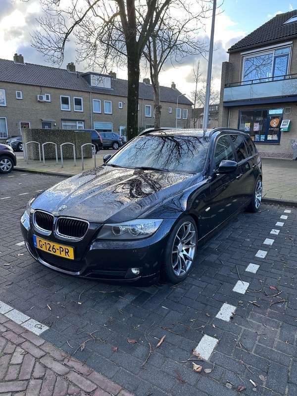Gebruikt 2011 BMW 318 Exclusive Stationwagen | € 5.000 (Super prijs) - Afbeelding 1/4