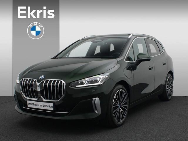 San remo grun metallic (groen metallic) Gebruikt 2024 BMW 225 Active Tourer Comfort Edition MPV | € 45.450 (Iets duurder) - Afbeelding 1/4