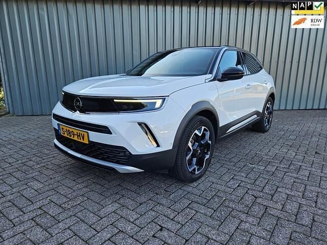 Wit Gebruikt 2023 Opel Mokka-e SUV | € 20.250 (Eerlijke prijs) - Afbeelding 1/4