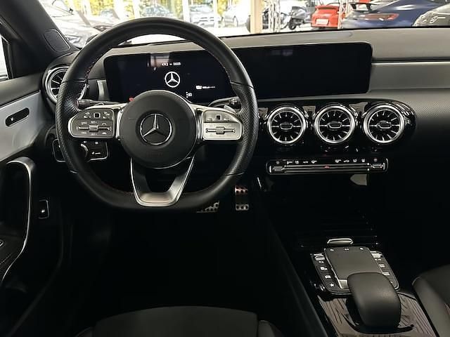 Occasion Mercedes A250 AMG 218 PK (160 kW) 2024 Wit (metallic) Hatchback