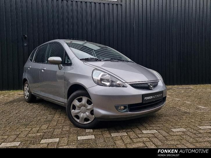 Gebruikt 2005 Honda Jazz LS Hatchback | € 3.865 - Afbeelding 1/4
