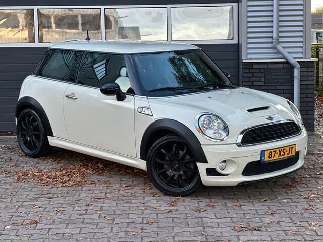 Wit Gebruikt 2007 Mini Cooper S Hatchback | € 6.495 (Eerlijke prijs) - Afbeelding 1/4
