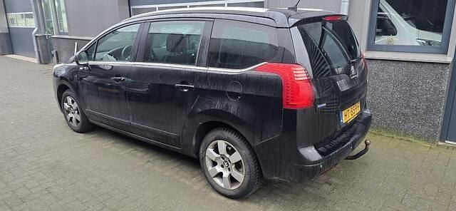 Occasion Peugeot 5008 Style 131 PK (96 kW) 2016 Zwart MPV