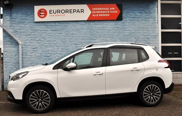 Occasion Peugeot 2008 Active 110 PK (80 kW) 2019 Wit (metallic) SUV