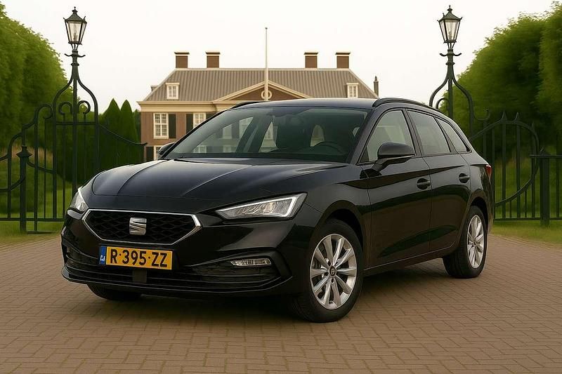 Zwart Gebruikt 2023 Seat Leon Reference Stationwagen | € 19.400 (Eerlijke prijs) - Afbeelding 1/3