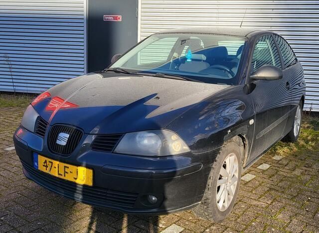 Zwart Gebruikt 2002 Seat Ibiza Stella Hatchback | € 499 - Afbeelding 1/4