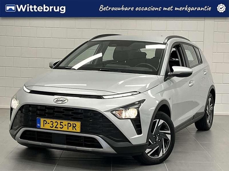 Grijs (metallic) Occasion 2022 Hyundai Bayon Comfort SUV | € 17.925 (Eerlijke prijs) - Afbeelding 1/3