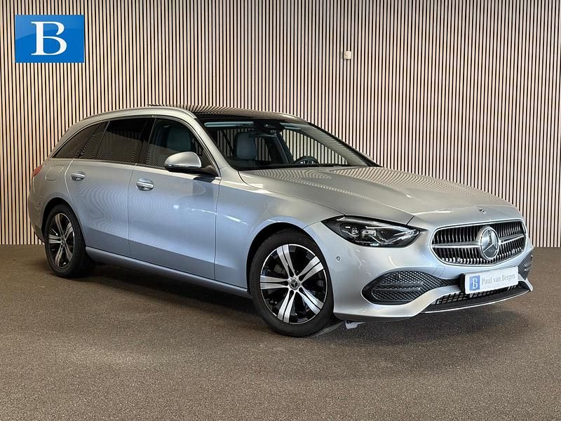 Grijs Gebruikt 2022 Mercedes C220 Avantgarde Stationwagen | € 42.800 (Eerlijke prijs) - Afbeelding 1/4