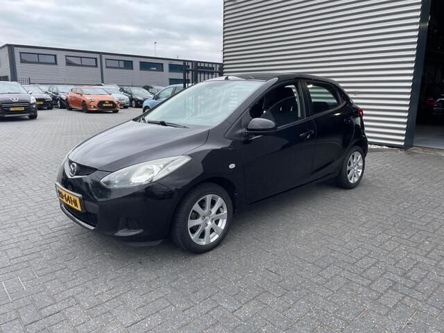 Zwart Gebruikt 2009 Mazda 2 Hatchback | € 3.200 (Goede deal) - Afbeelding 1/4