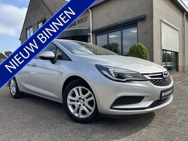Grijs Gebruikt 2017 Opel Astra Edition Hatchback | € 8.900 (Eerlijke prijs) - Afbeelding 1/4