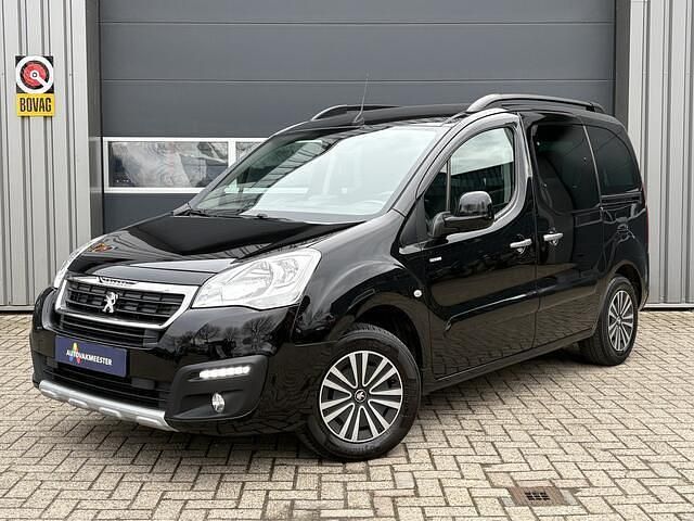 Zwart (metallic) Occasion 2018 Peugeot Partner Tepee Active MPV | € 12.450 (Eerlijke prijs) - Afbeelding 1/4