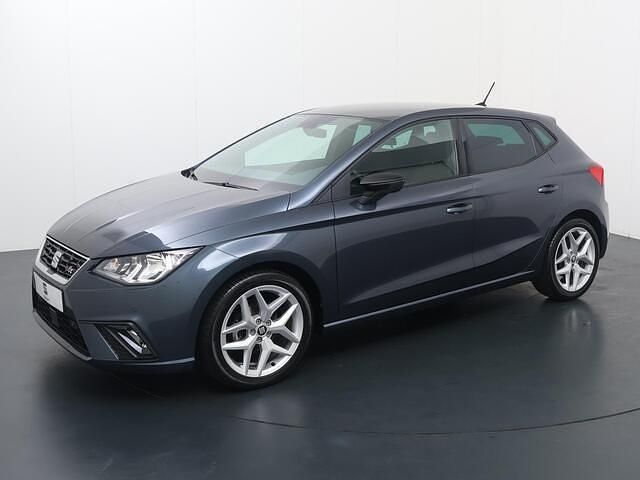 Grijs Gebruikt 2021 Seat Ibiza FR Hatchback | € 18.440 (Iets duurder) - Afbeelding 1/4