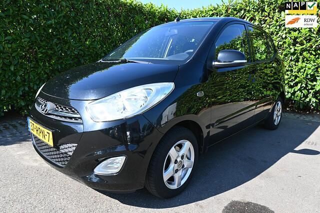 Zwart Gebruikt 2011 Hyundai i10 Hatchback | € 3.950 (Iets duurder) - Afbeelding 1/4