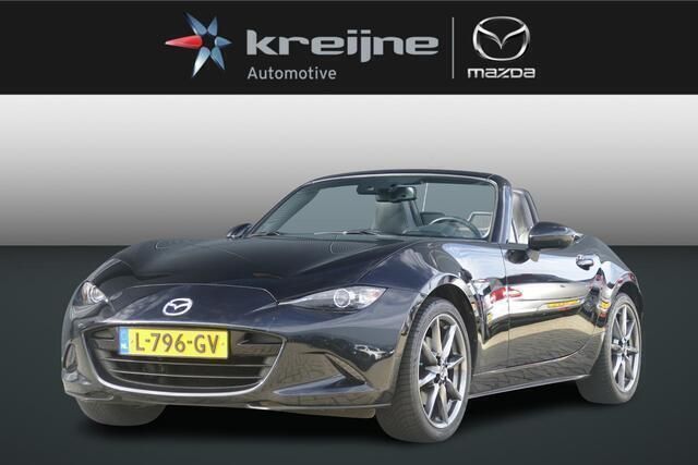 Zwart Gebruikt 2021 Mazda MX5 Luxury Cabriolet | € 29.925 (Eerlijke prijs) - Afbeelding 1/4