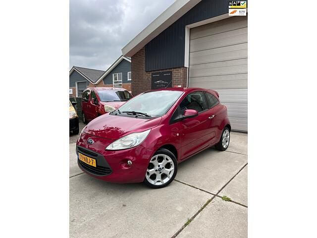 Roze Gebruikt 2010 Ford Ka Titanium X Hatchback | € 1.899 (Eerlijke prijs) - Afbeelding 1/4