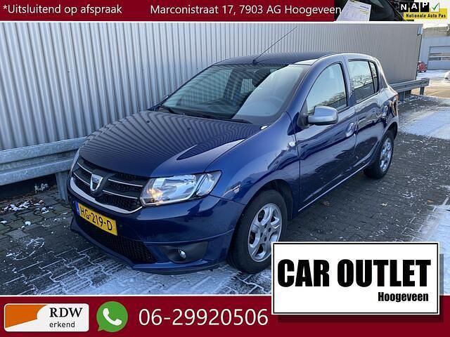 Blauw Occasion 2015 Dacia Sandero Anniversary Hatchback | € 4.950 (Goede deal) - Afbeelding 1/4