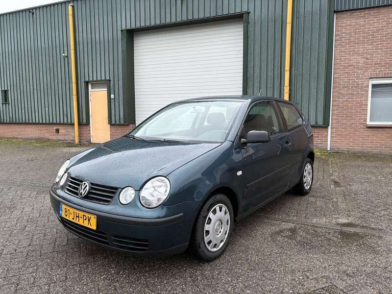 Gebruikt 2002 VW Polo Highline Sedan | € 1.149 (Goede deal) - Afbeelding 1/4