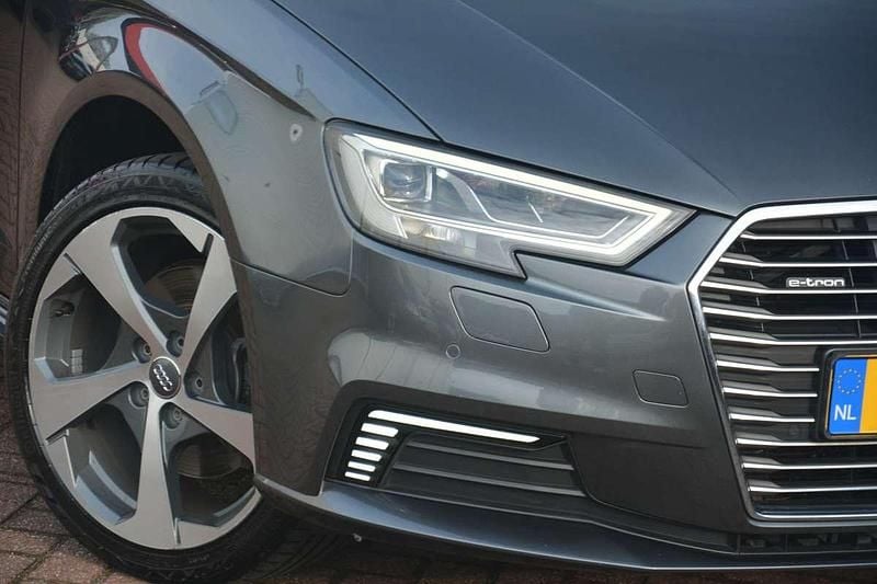Occasion Audi A3 Sportback e-tron Sport 2016 Grijs Hatchback
