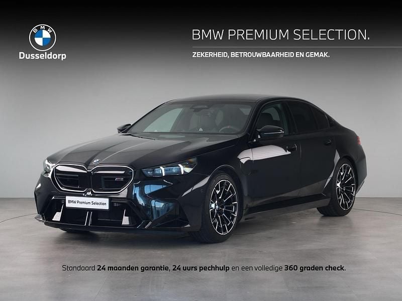 Zwart Gebruikt 2025 BMW M5 Performance Sedan | € 129.950 (Eerlijke prijs) - Afbeelding 1/4