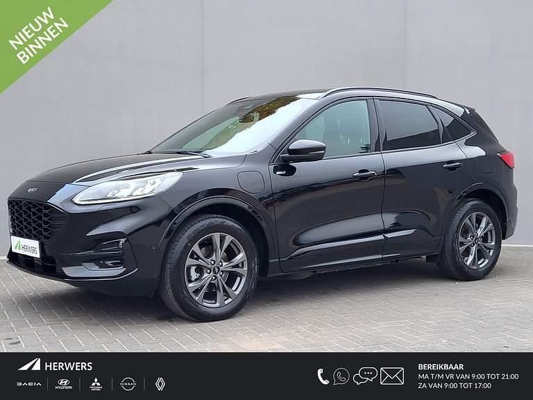Agate black metallic (pn4gm) Gebruikt 2023 Ford Kuga ST-Line X SUV | € 28.835 (Eerlijke prijs) - Afbeelding 1/4