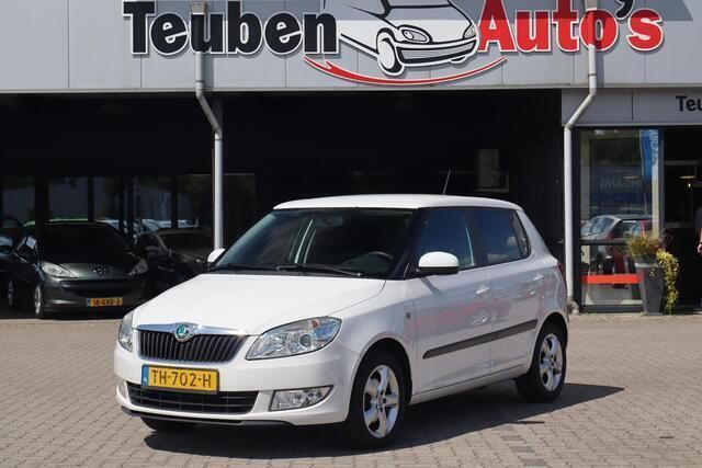 Wit Gebruikt 2012 Skoda Fabia Ambition Hatchback | € 5.985 (Duur) - Afbeelding 1/4