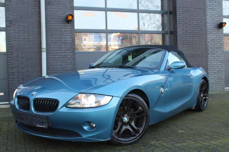 Blauw, metallic lak Gebruikt 2005 BMW Z4 Executive Cabriolet | € 10.500 (Super prijs) - Afbeelding 1/4
