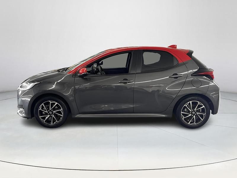 Occasion Toyota Yaris Hybrid 116 PK (85 kW) 2021 Grijs Hatchback