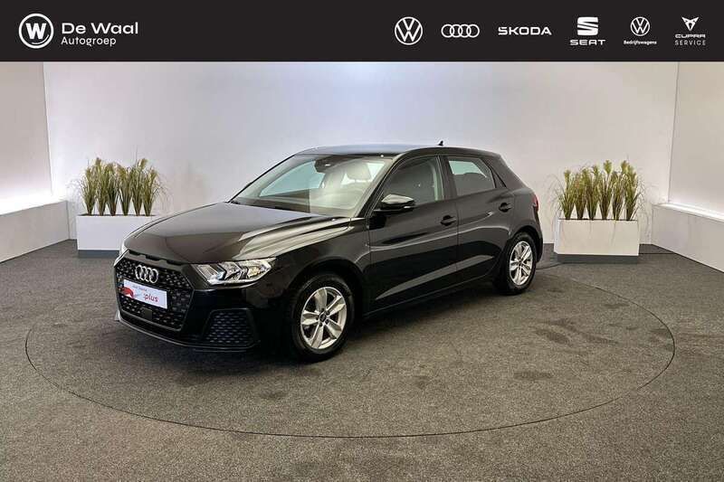 Zwart, metallic lak Gebruikt 2023 Audi A1 Sportback Proline Hatchback | € 23.395 (Eerlijke prijs) - Afbeelding 1/3