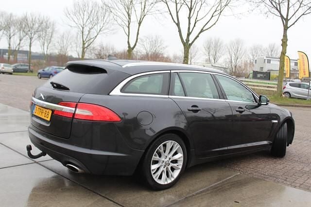 Occasion Jaguar XF Sportbrake Business Edition 200 PK (147 kW) 2013 Grijs (metallic) Stationwagen