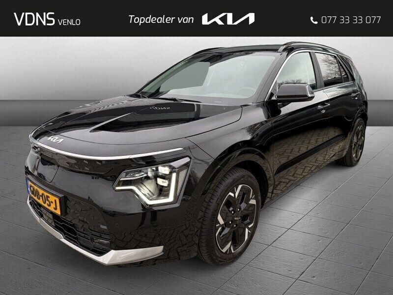 Zwart Gebruikt 2024 Kia Niro 2 SUV | € 36.950 (Eerlijke prijs) - Afbeelding 1/4