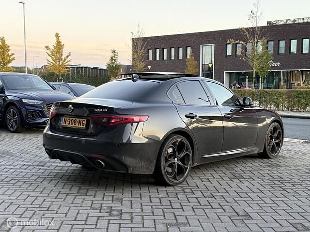 Occasion Alfa Romeo Giulia Veloce 281 PK (206 kW) 2017 Zwart Sedan