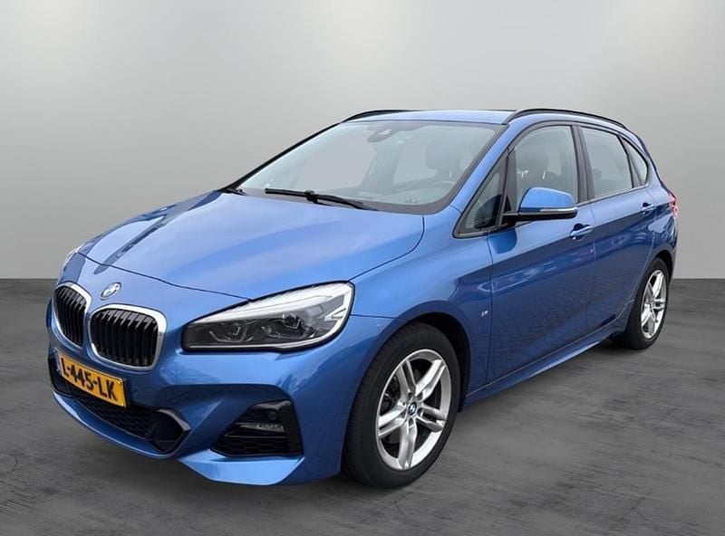 Blauw Occasion 2020 BMW 220 Executive Stationwagen | € 22.499 (Goede deal) - Afbeelding 1/4