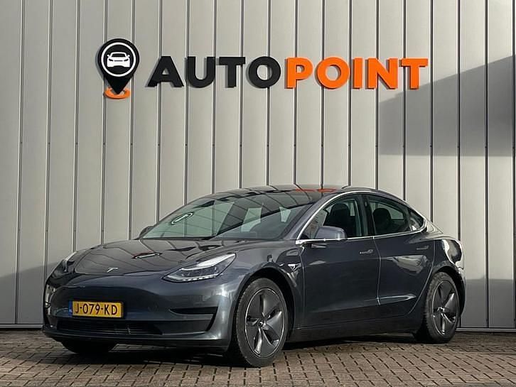 Gebruikt 2020 Tesla Model 3 Standard Range Sedan | € 19.244 (Eerlijke prijs) - Afbeelding 1/1
