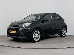 Zwart Occasion 2023 Toyota Aygo X Limited SUV | € 16.900 (Goede deal) - Afbeelding 1/3