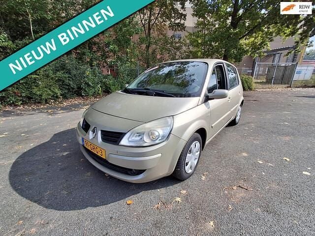 Beige Gebruikt 2008 Renault Scénic II Business MPV | € 2.699 (Eerlijke prijs) - Afbeelding 1/4